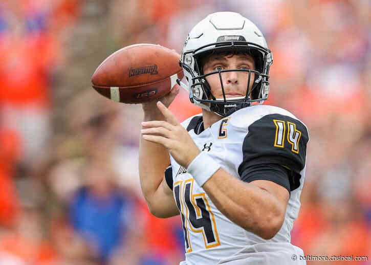 Davis Kicks Elon Past Towson, Dashing Playoff Hopes, 25-23