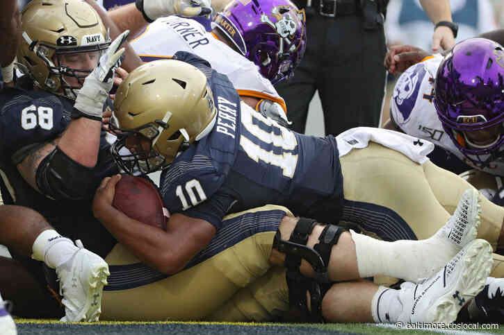 Perry Leads Navy Past No. 21 SMU 35-28