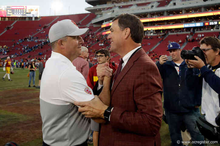 Alexander: Has Clay Helton earned another chance at USC?