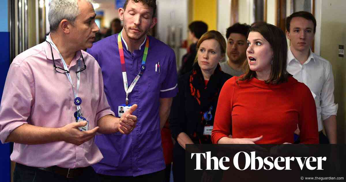 NHS winter crisis fears grow after thousands of EU staff quit