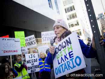 Protesters blame new Great Lakes plan for Ottawa River, Lake Ontario floods