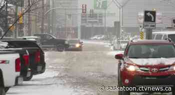Slick streets and dropping temps: This is your Saskatoon forecast