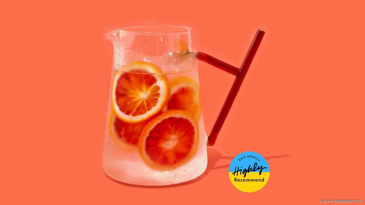 This Stylish Water Jug Will Make You Drink More Water (In Between the Wine)