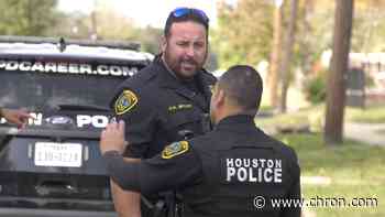 Armed robbers shoot man fleeing heist in southeast Houston neighborhood