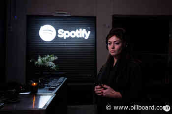 Some Experimentation, 'All Mirrors': Inside Angel Olsen and Spotify's Immersive Installation