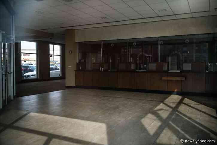 Banks Close Branches in Half of U.S., Loss Worst in Rural Areas