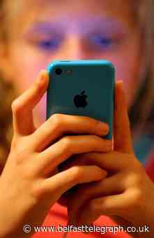 Noel Purdy: Why banning smartphones isn't the best way to keep your children safe online