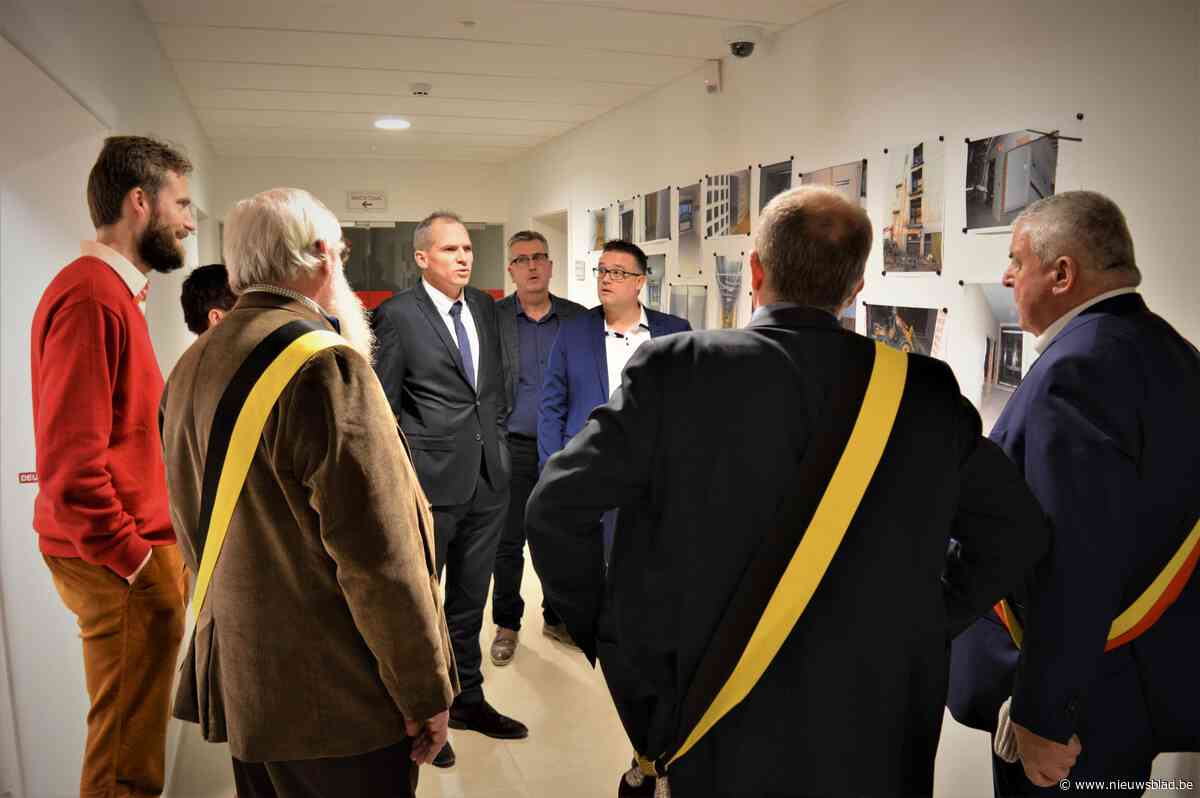 Minister van Wonen opent vernieuwd Allegro