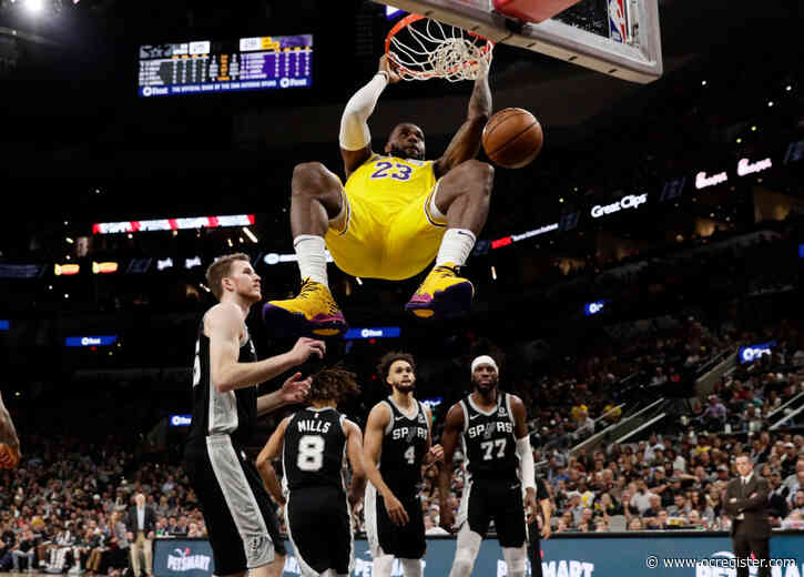 LeBron James leads Lakers past Spurs with sensational fourth quarter