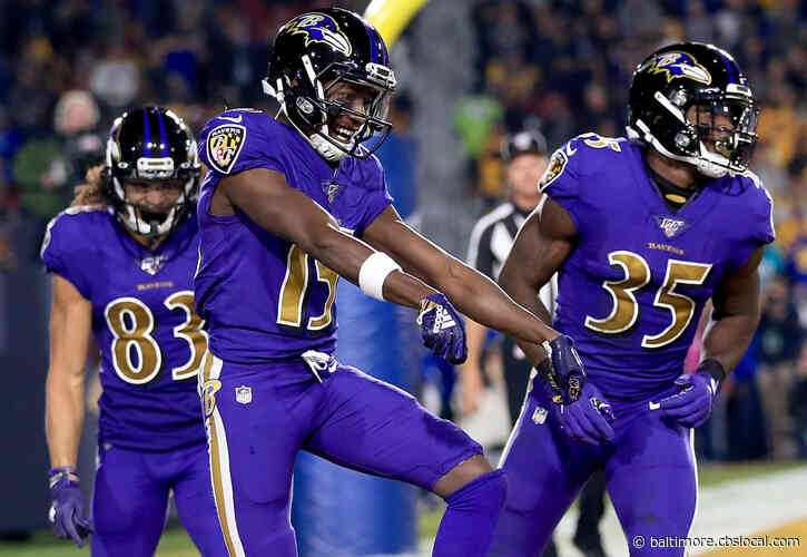 Lamar Jackson Throws 5 TD Passes, Ravens Rout Rams 45-6