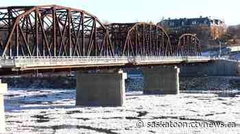 Falling flurries and slippery streets: This is your Saskatoon forecast