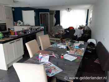 Politie toont beelden van auto met mogelijke daders bomaanslag Urk