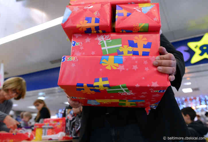 Study Shows ‘Secret Santa’ Causes Too Much Anxiety For Some Working Millennials