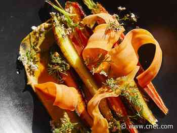 An easy roasted carrot side that will steal the spotlight at your holiday table     - CNET