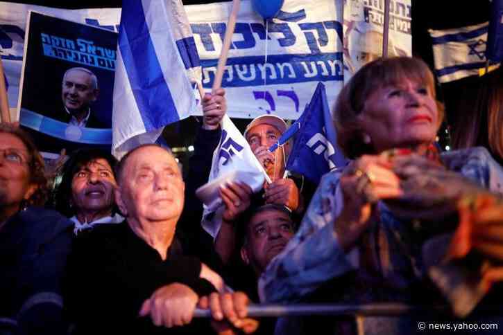 Thousands rally in support of Israel's Netanyahu after graft indictment