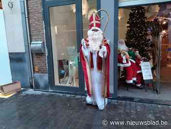 Gezin dat huis verloor na brand vindt nieuwe woonst én de Sint komt langs: “Zoveel warmte ontroert ons”