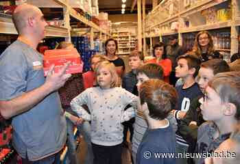Bas (10) tikt Colruyt op vingers over plastic verpakking in winkel: “Hij deed heel concrete suggesties”