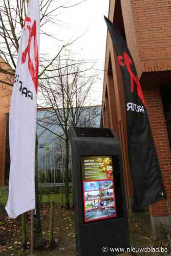 FOTO. Slim stadsmeubilair en gemeente app