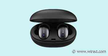 Black Friday Deal: The Best Wireless Earbuds Are Just $70 Right Now