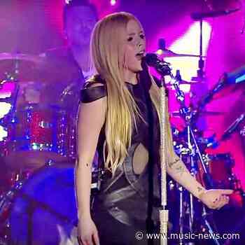 Avril Lavigne has reportedly split from Phillip Sarofim