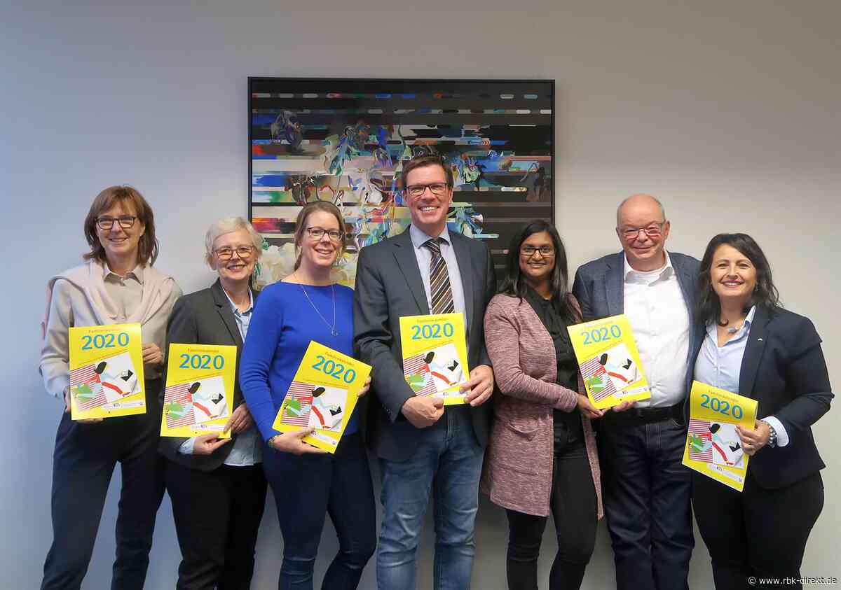Neuer Familienkalender für den Rheinisch-Bergischen Kreis und die Stadt Leverkusen: Viele Tipps zur Vereinbarkeit von Familie und Beruf