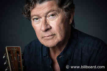 'The Irishman' Composer Robbie Robertson on Not Creating 'Traditional Movie Score' for Gangster Epic