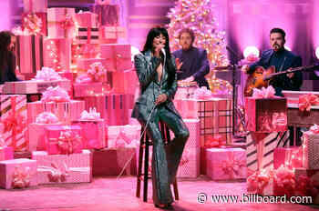 Snowmg! Kacey Musgraves Has the Most Amazing Holiday Merch