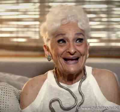 Aan Tinder verslaafde oma (83) stopt met seksdates: ‘Toe aan stabiele relatie met één jongere man’