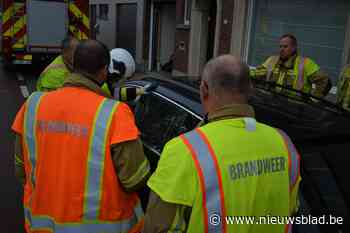 Mama laat autosleutel in contact steken: brandweer moet baby uit auto bevrijden