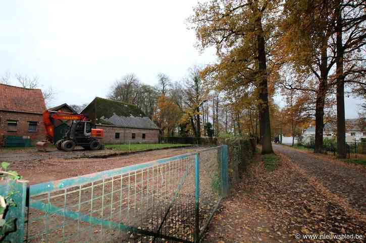 Werken privéparking Stable liggen stil