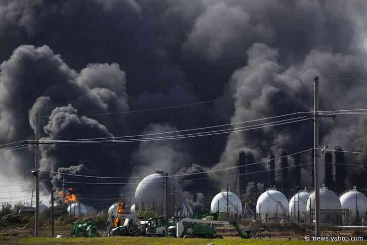 Fire continues at Texas plant; 50K under evacuation order