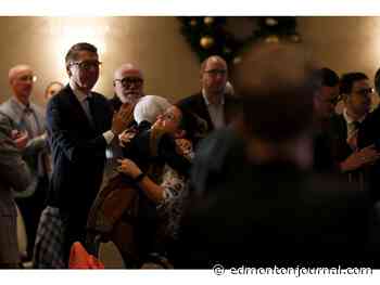 'Live lives safely:' Alberta women's shelters partner with construction association on domestic abuse prevention training