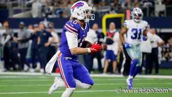 Former Cowboys receiver Cole Beasley scores Bills' first TD