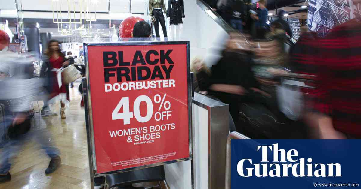 US retail employees call out working conditions with Black Friday protests