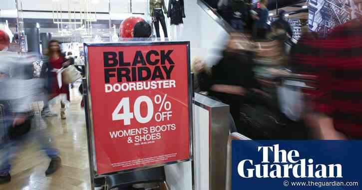 US retail employees call out working conditions with Black Friday protests