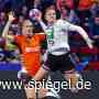 Julia Behnke bei der Handball-WM: Über die Grenze