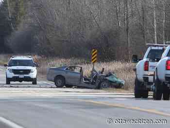 Crash briefly closes stretch of Dwyer Hill Road