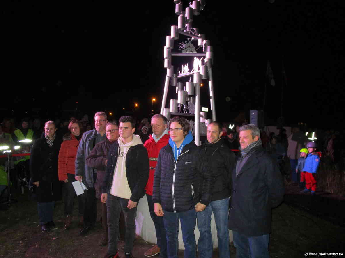 Inhuldiging kunstwerk en vuur- en lichtspektakel 900 jaar Berendrecht en Zandvliet