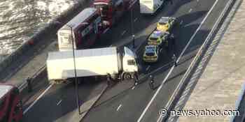 2 victims were killed and police fatally shot a man wearing a hoax explosive vest in a terrorist attack at London Bridge
