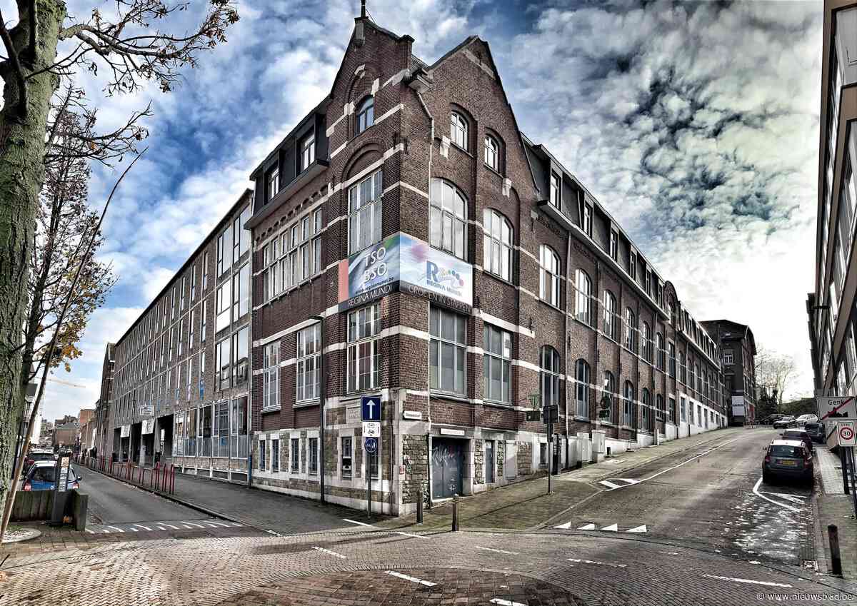 Academies samen in stadhuis of Regina Mundi