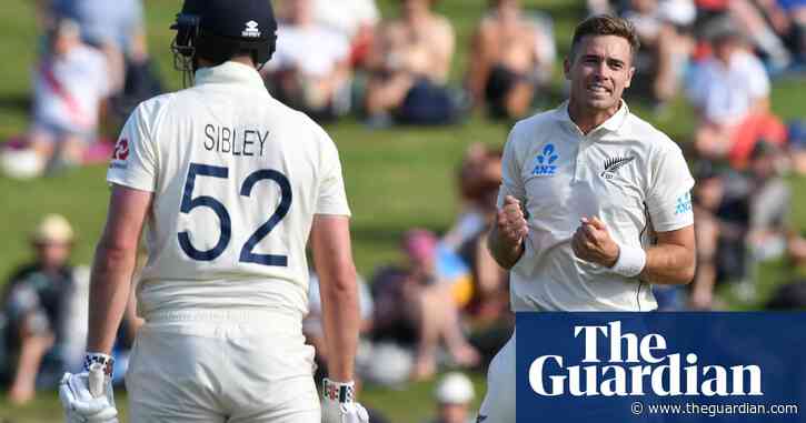 New Zealand take control of second Test on day two in Hamilton | Ali Martin