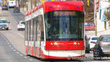 Streetcars service resumes on Queen Street after route deemed safe