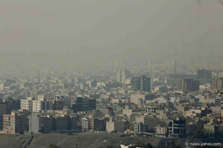 Smog in Iran shuts schools, universities