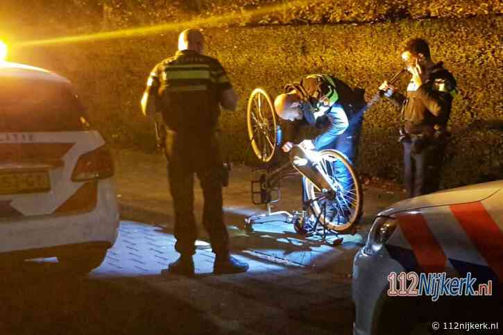 Agenten met hulp van politiehelikopter op zoek naar verdachte in Hoevelaken