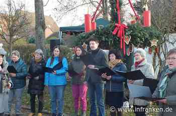 Die Frauen aus Hauptendorf stimmten auf den Advent ein