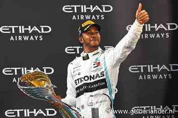 Hamilton zet deur naar Ferrari op een kier: ‘Gaat om de laatste fase in mijn loopbaan’