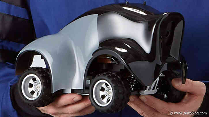 AWS expands DeepRacer league, announces car updates