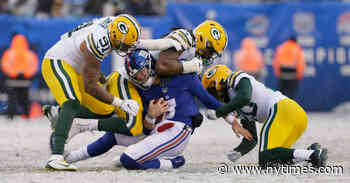 Green Bay Hands the Giants Their Eighth Loss in a Row