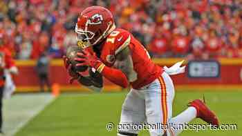 Chiefs rolling past Raiders, up 21-0 at halftime