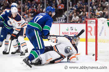 Draisaitl nets 2, leads Oilers to 3-2 win over Canucks